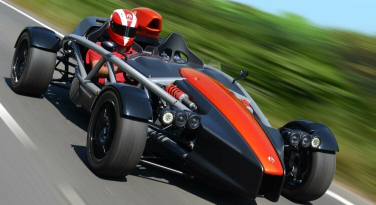 Ariel Atom 4 (2018) : 3/4 avant droit rouge