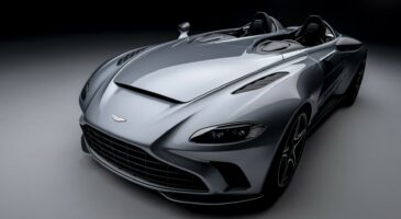 Aston Martin V12 Speedster immatricul&eacute;