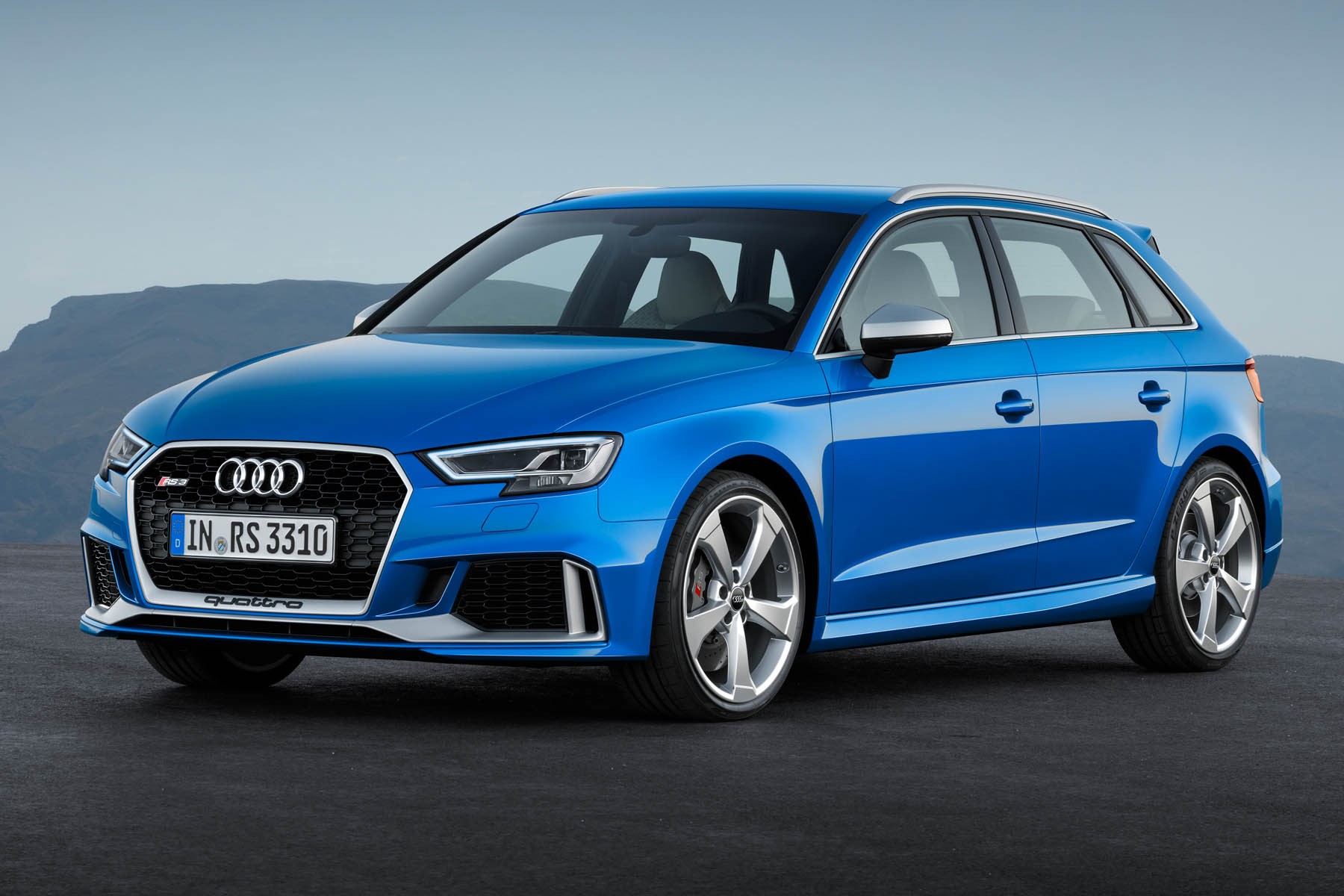 Audi RS 3 Sportback 5 portes (2017) : vue 3/4 avant