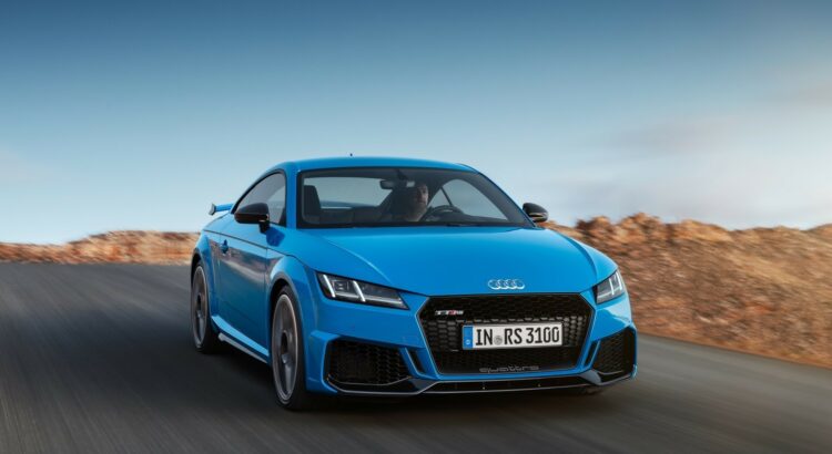 Audi TT RS Coupé (2019) : 3/4 avant droit bleu