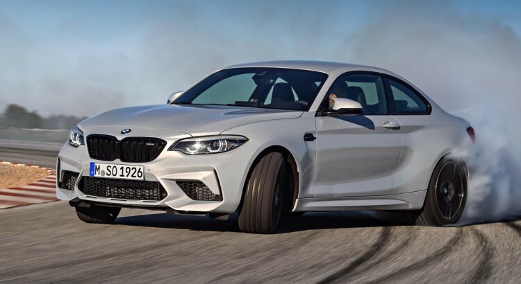 BMW M2 Compétition (2018) en drift sur circuit