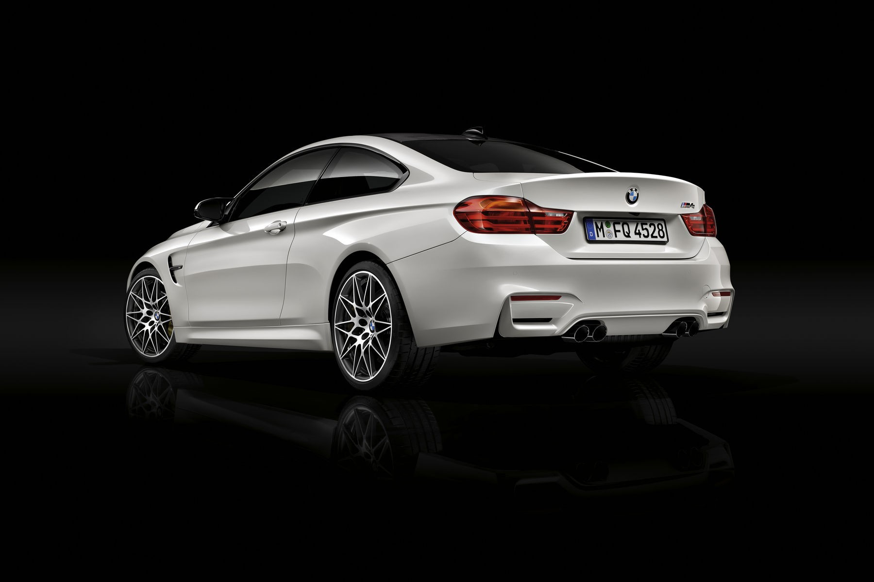 BMW M4 Competition 2016