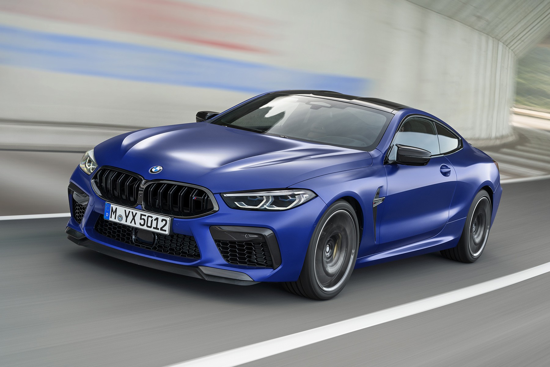 BMW M8 Compétition (2019) : 3/4 avant dynamique