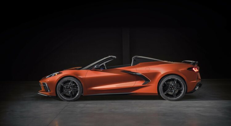 Chevrolet Corvette Cabriolet (2019) : profil gauche orange