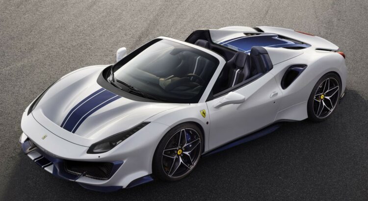 Ferrari 488 Pista Spider (2018) : 3/4 avant gauche blanc