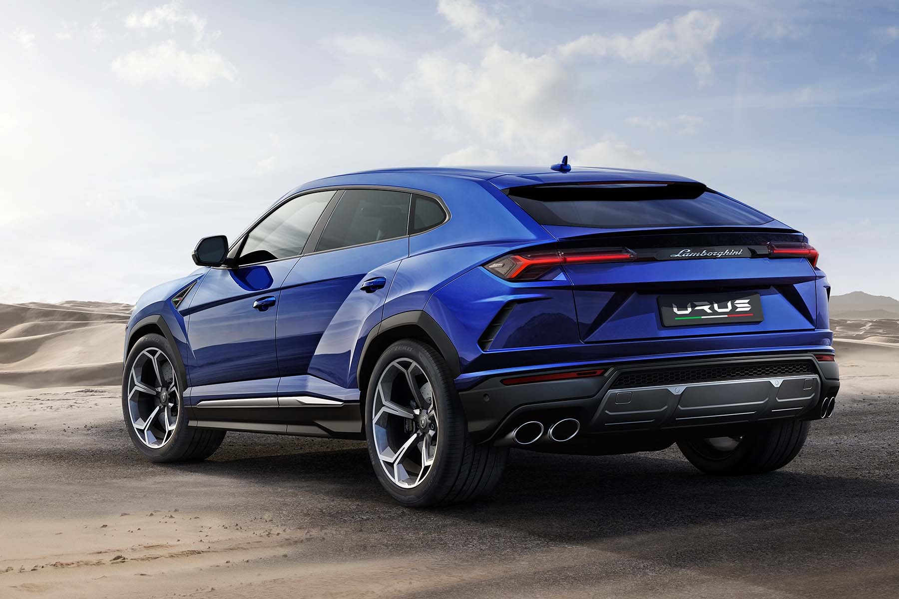 vus lamborghini prix Americans warned as new Spring Break 'vaping' law threatens beach goers  with jail time main image 1