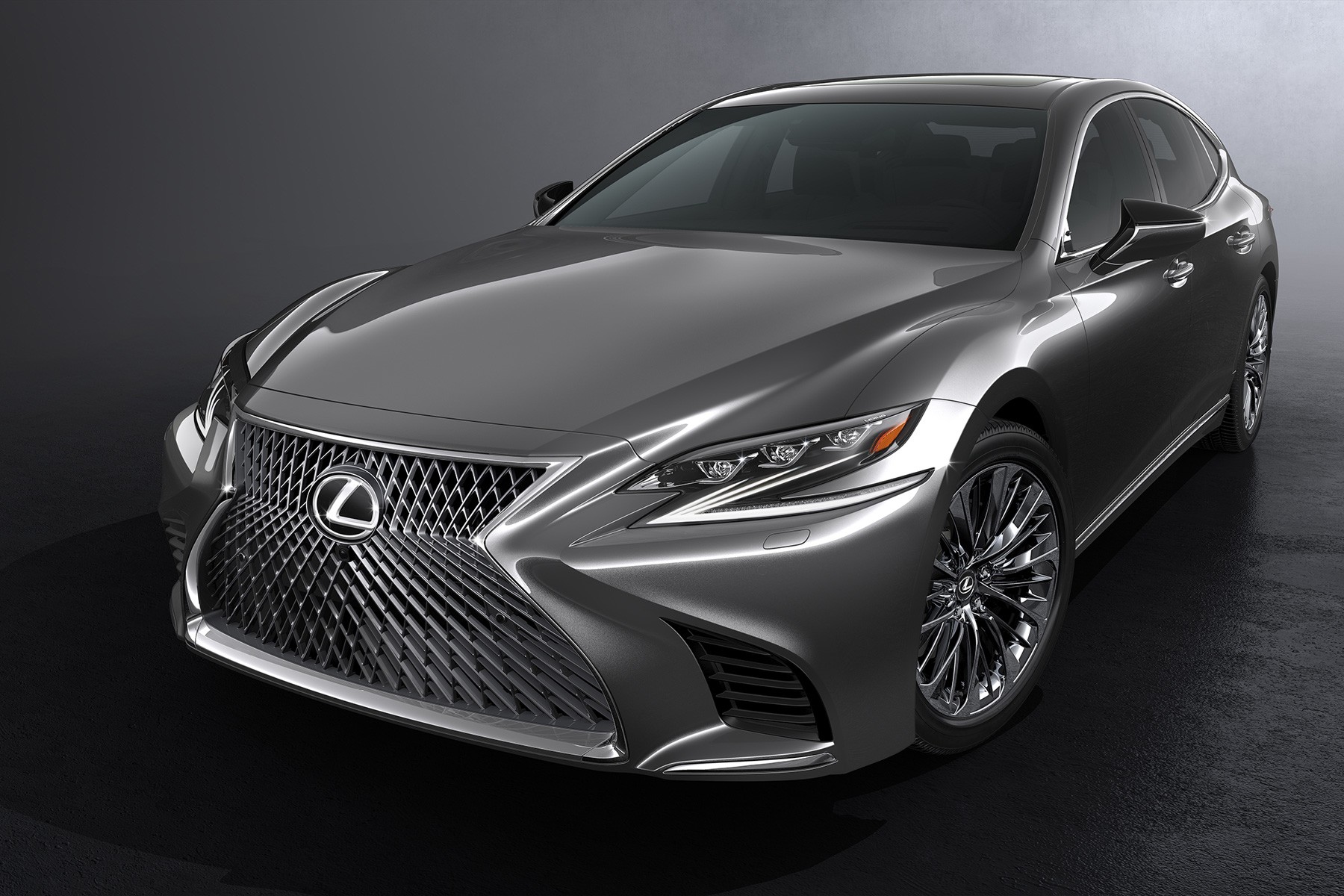 Lexus LS 500 Limousine 4 portes (2017) : photo officielle carrosserie avant 3/4 face