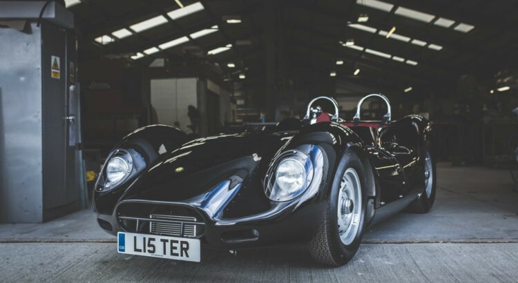 Lister Knobbly (2017) : 3/4 avant gauche noir