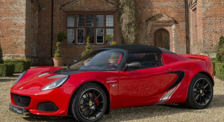 Lotus Elise Sprint (2017) : 3/4 avant gauche rouge