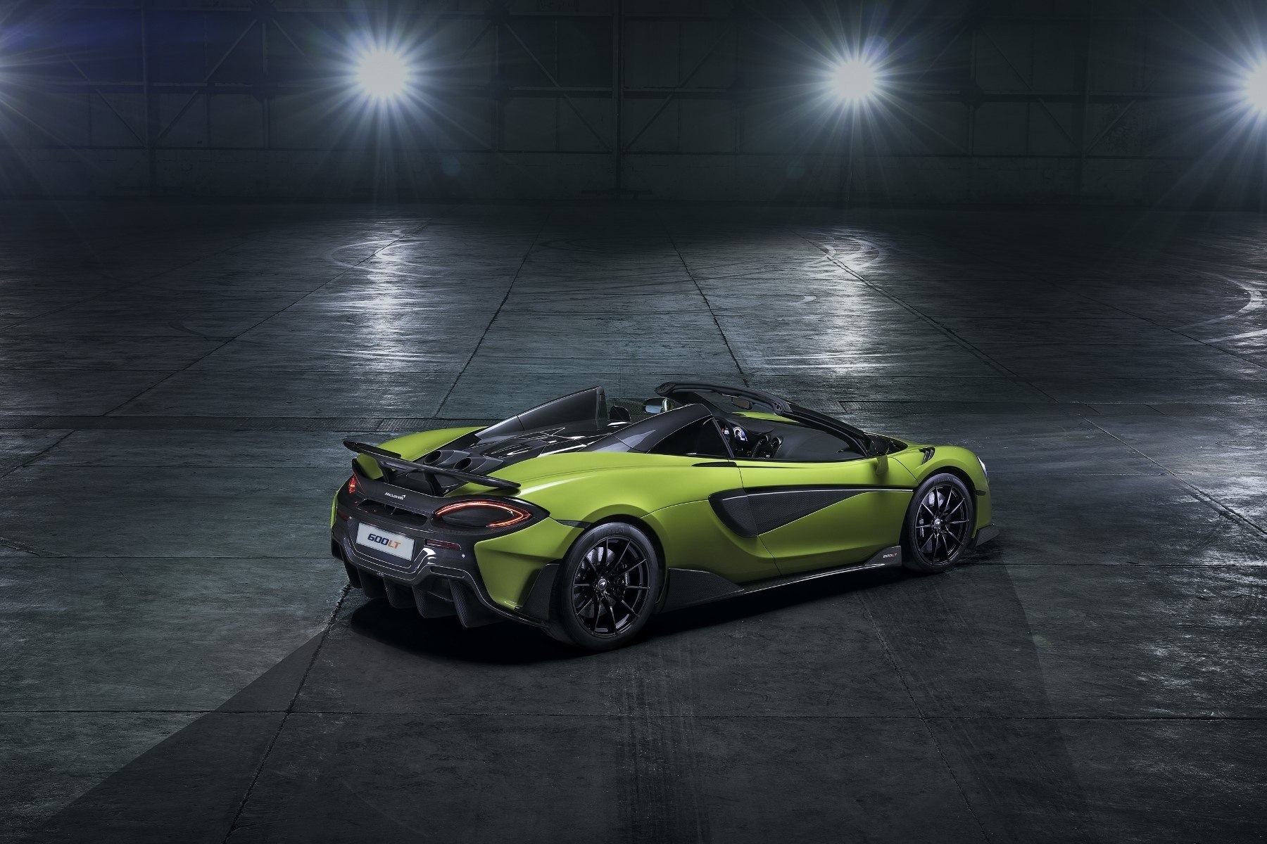 McLaren 600LT Spider (2019) : 3/4 arrière droit vert