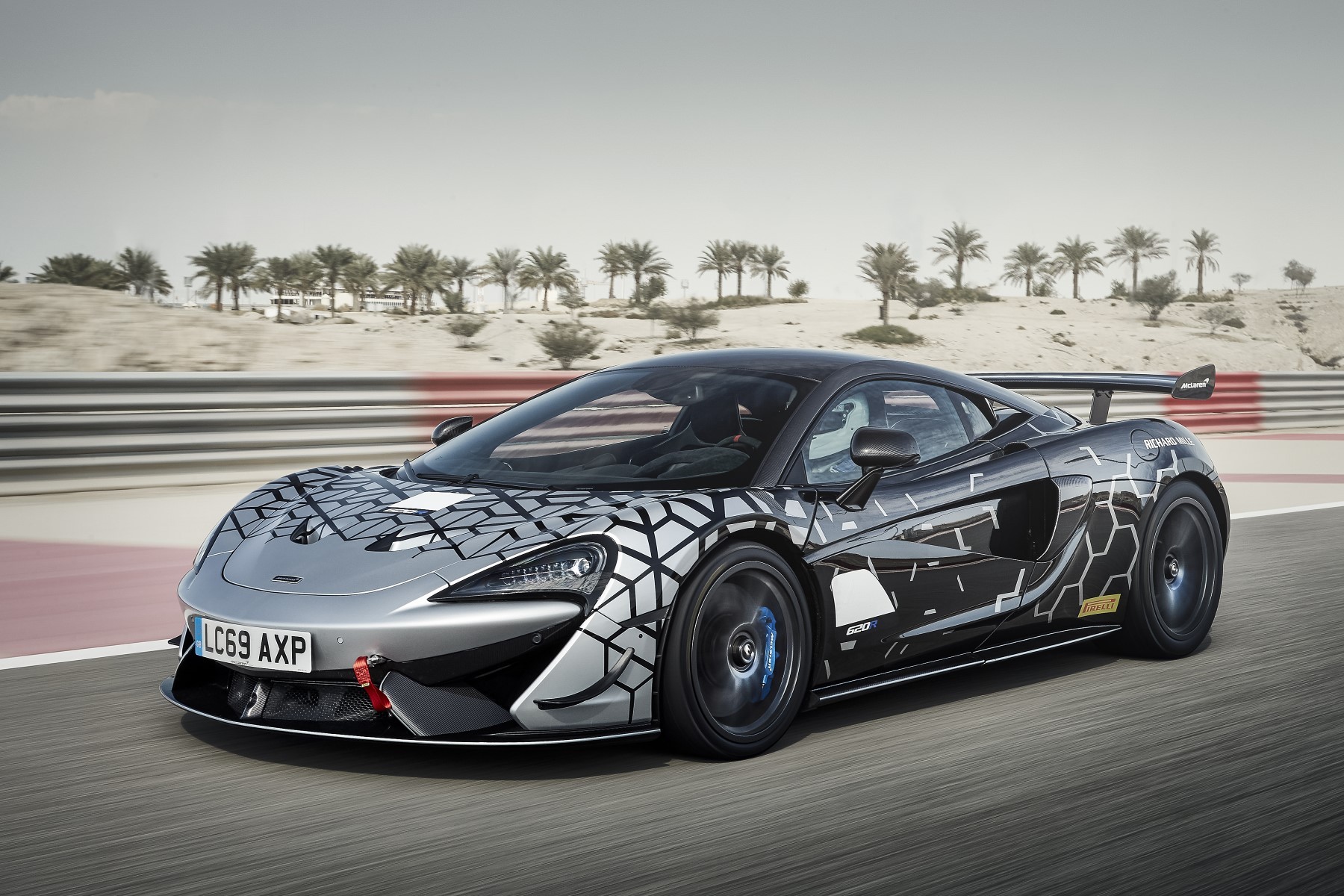 McLaren 620R (2019) : 3/4 avant gauche gris