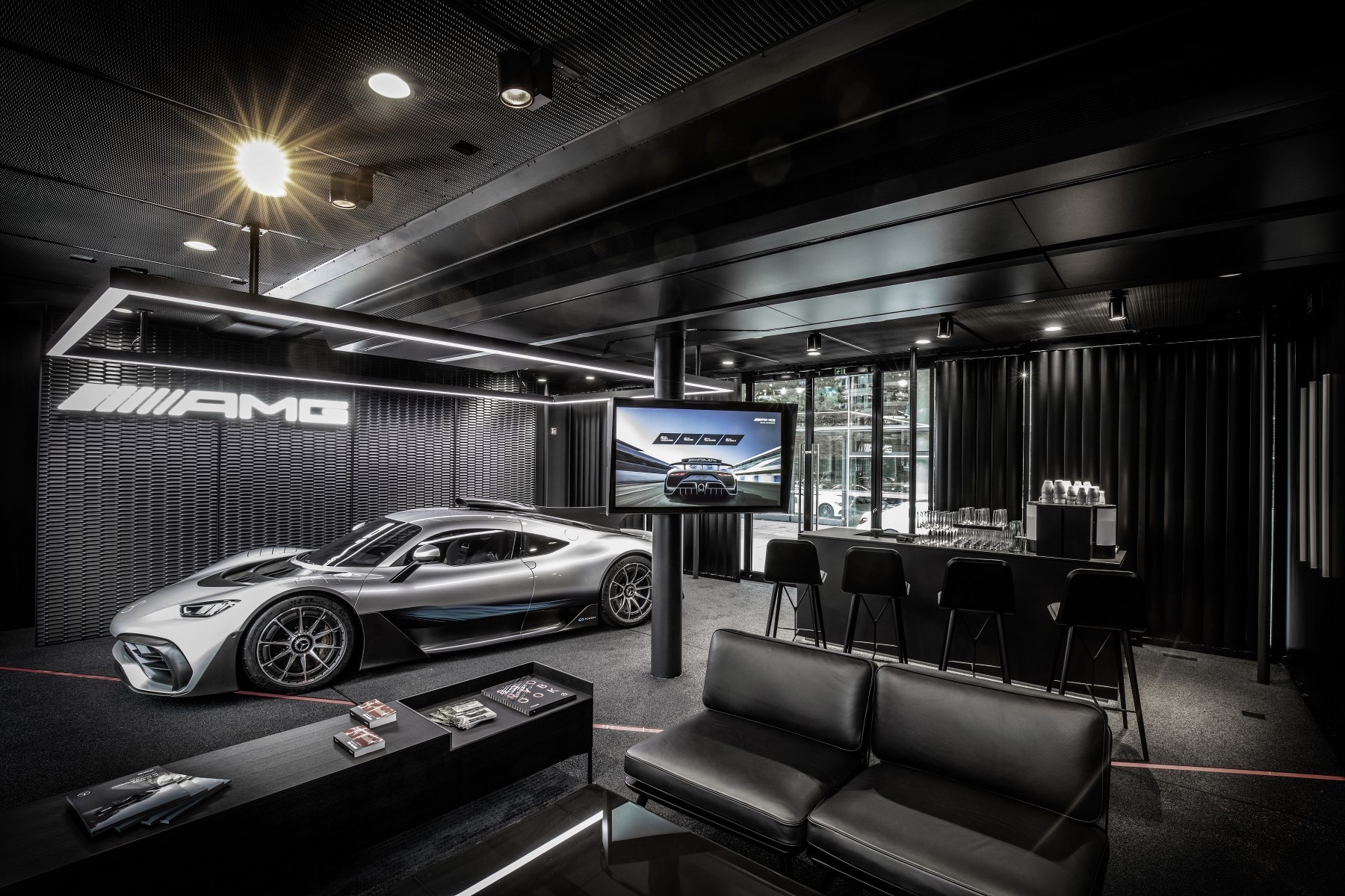 Mercedes-AMG One (2018) : 3/4 avant gauche gris