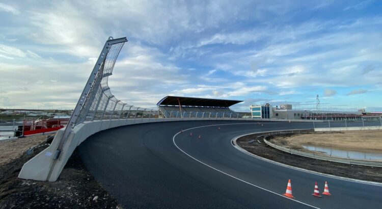 Le virage relevé du circuit de Zandvoort, Arie Luyendyk