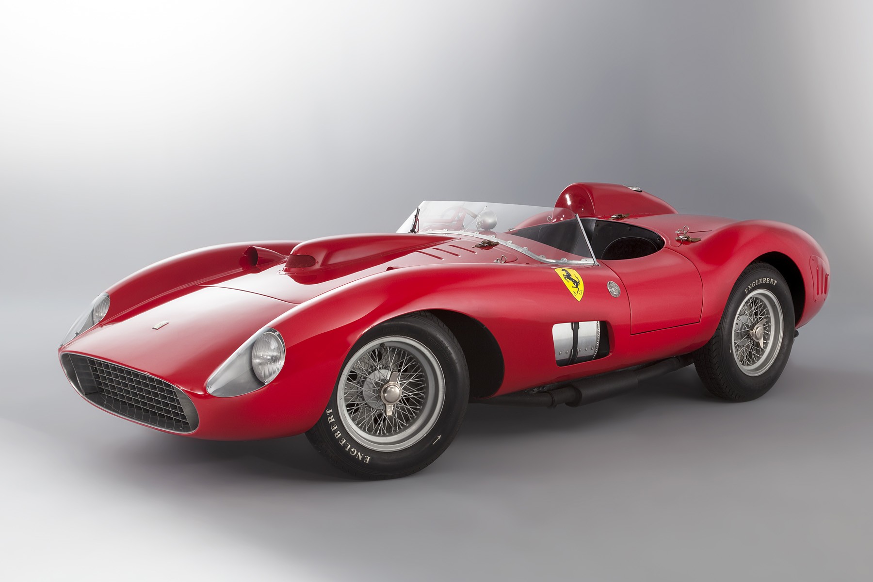 N°1 - Ferrari 335 Sport Scaglietti (1957). Vendue 32.100.000€ au Salon Rétromobile 2016