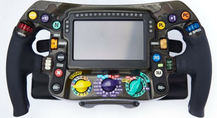 Le volant de la Mercedes F1 W09 Hybrid EQ Power+