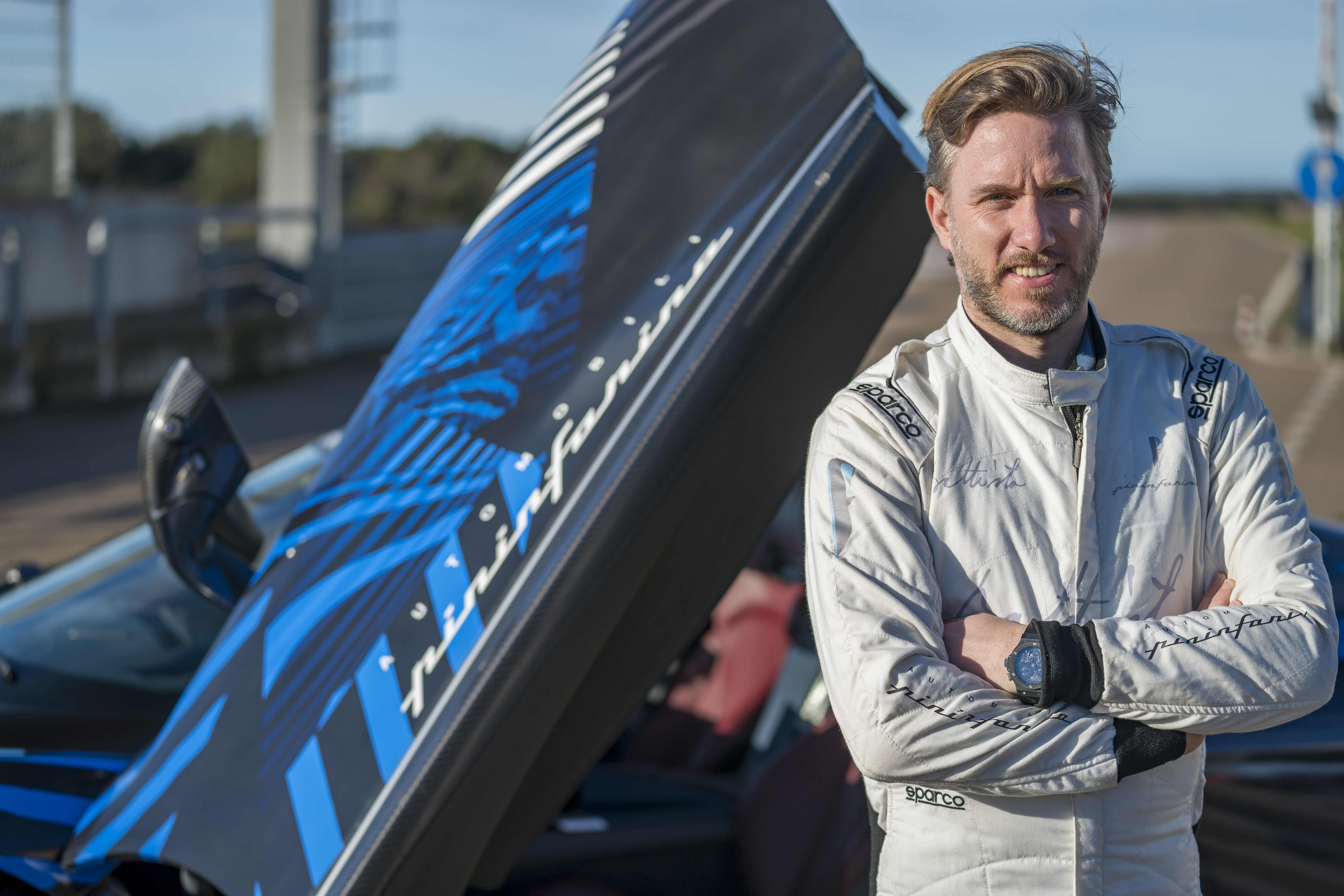 L'ex-pilote de F1 Nick Heidfeld teste la Battista, la future hypercar 100% électrique de Pininfarina.
