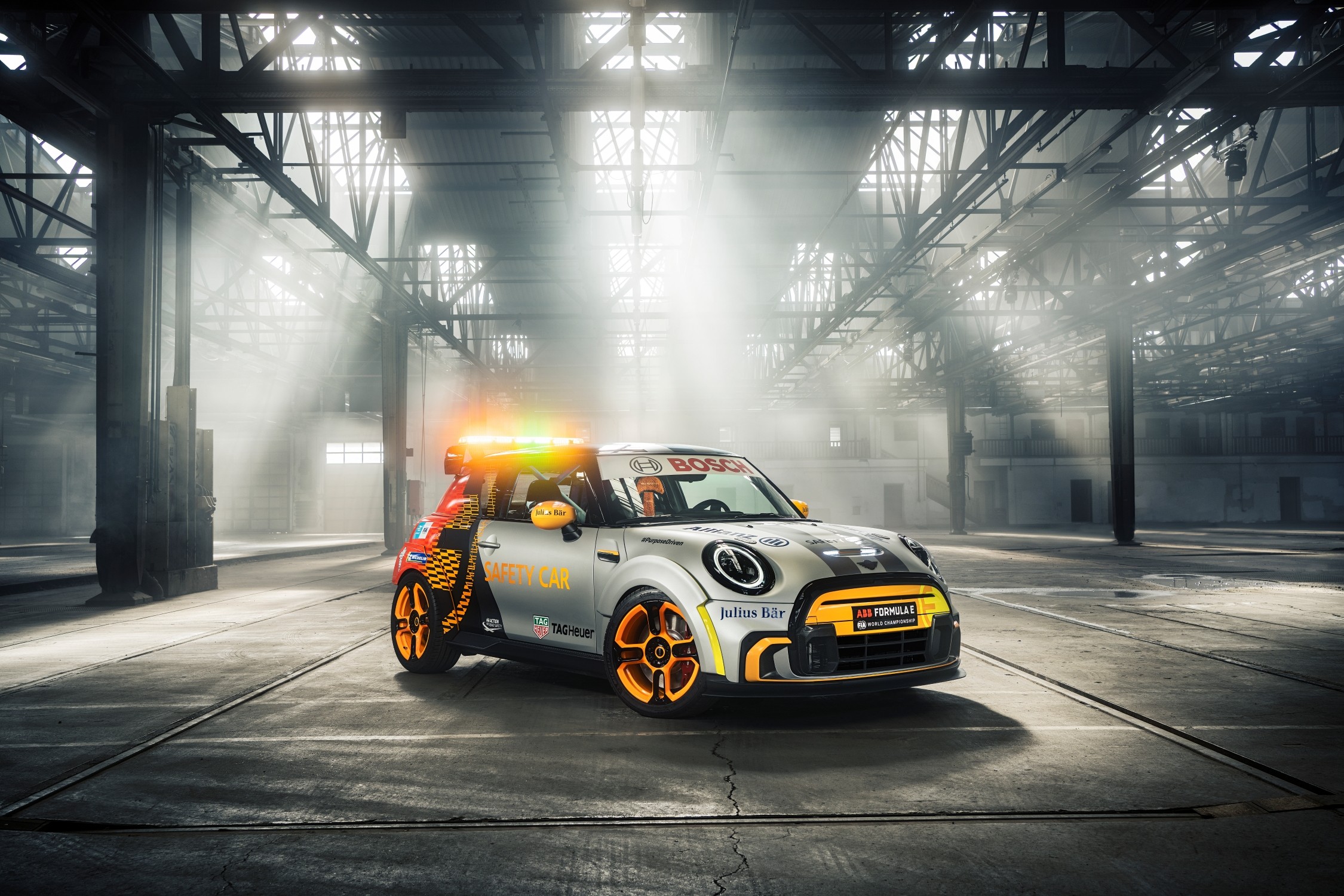 Mini Electric Pacesetter by JCW (2021)