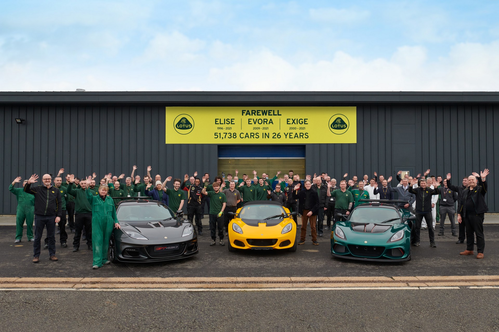 lotus employés hangar production joie