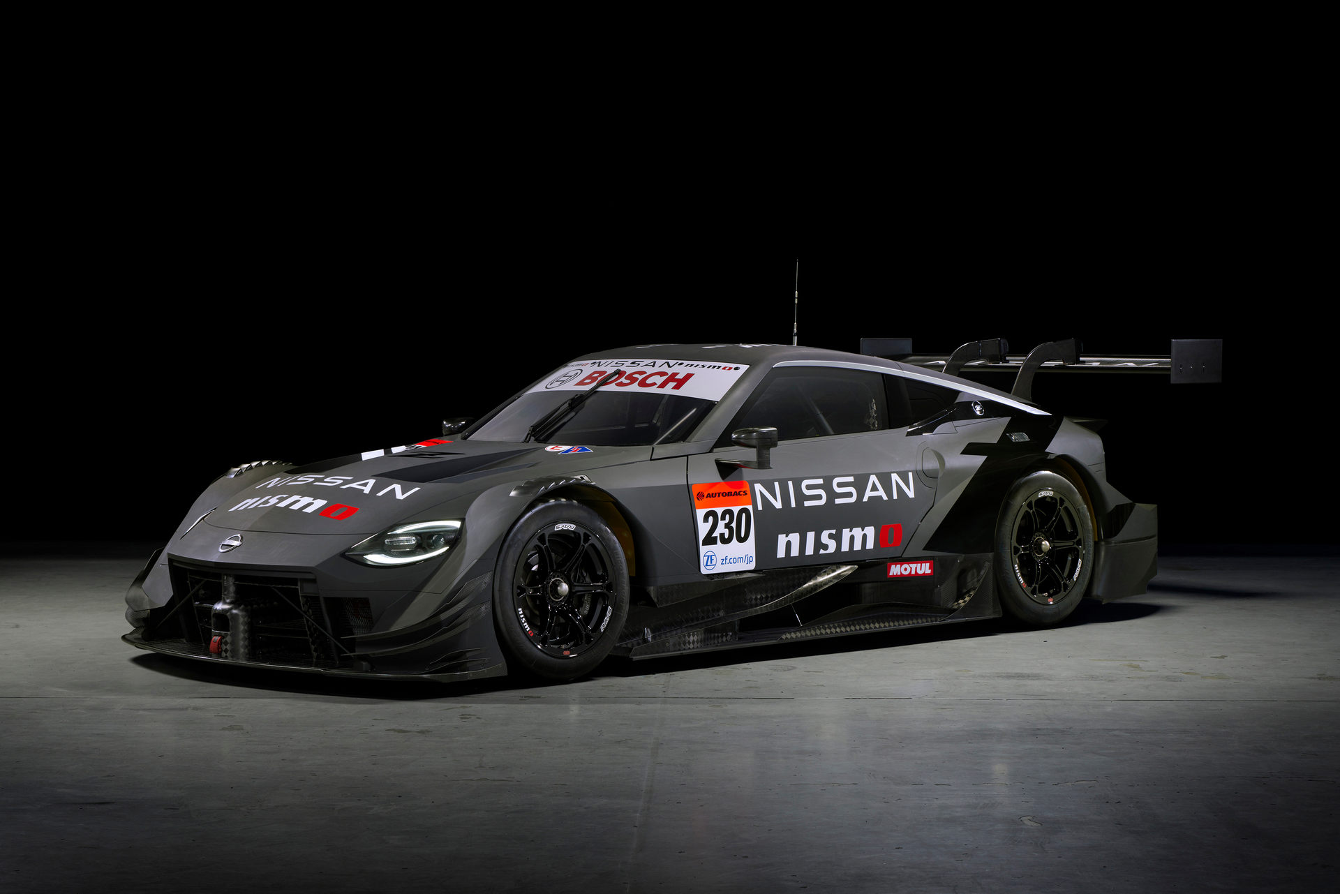 nissan z gt500 face avant studio