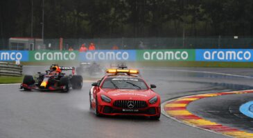 Les monoplaces derri&egrave;re la Safety Car lors du GP de Spa