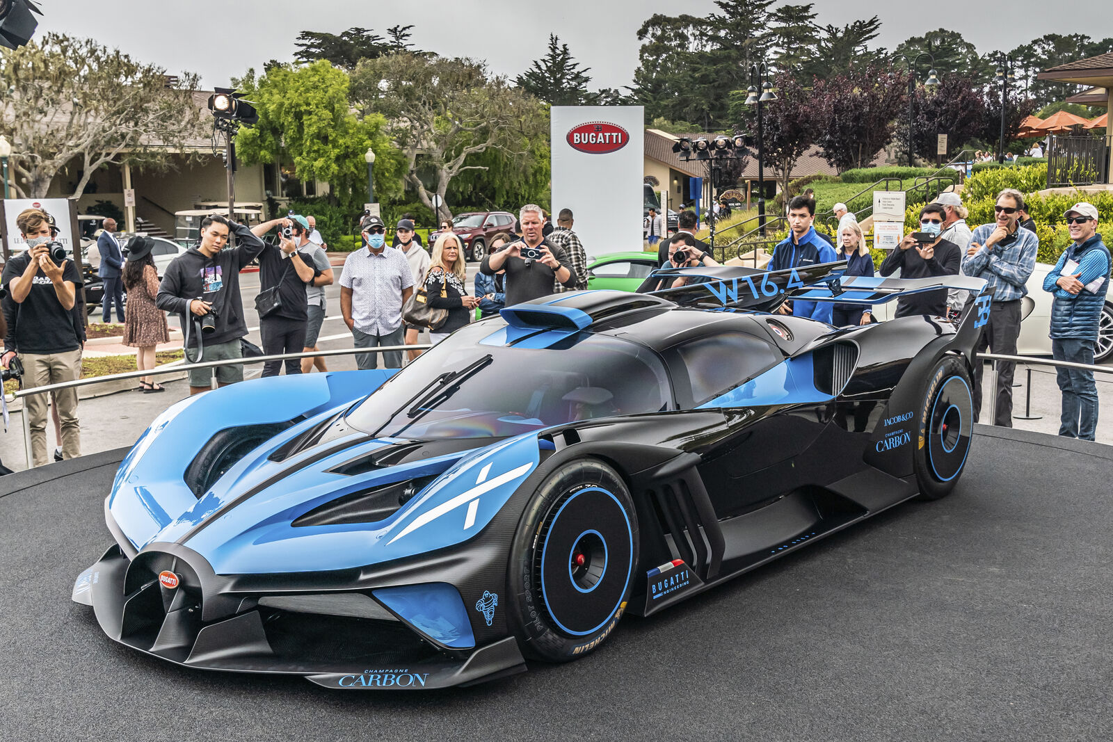 Intéressé par une Bugatti Chiron ou Bolide ? C'est trop tard !