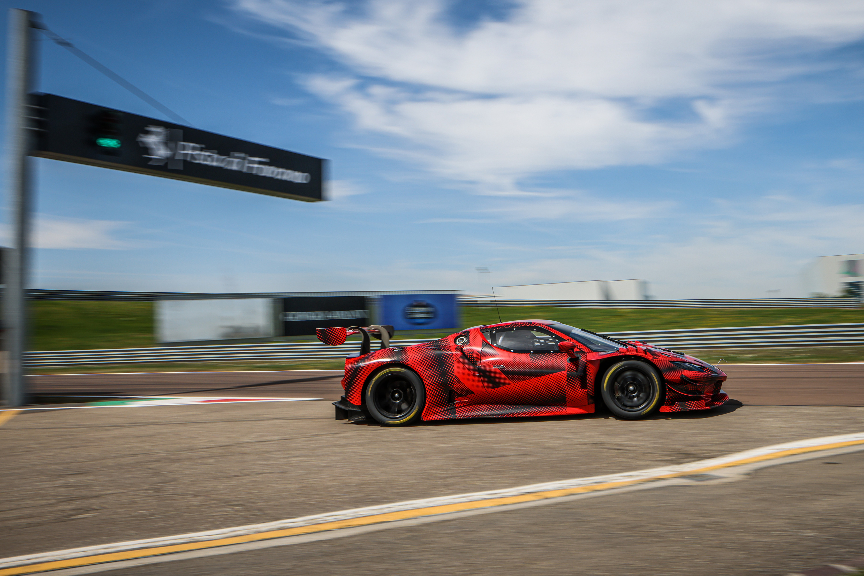 Ferrari 296 GT3 : 1ère sortie pour le nouveau pur-sang !