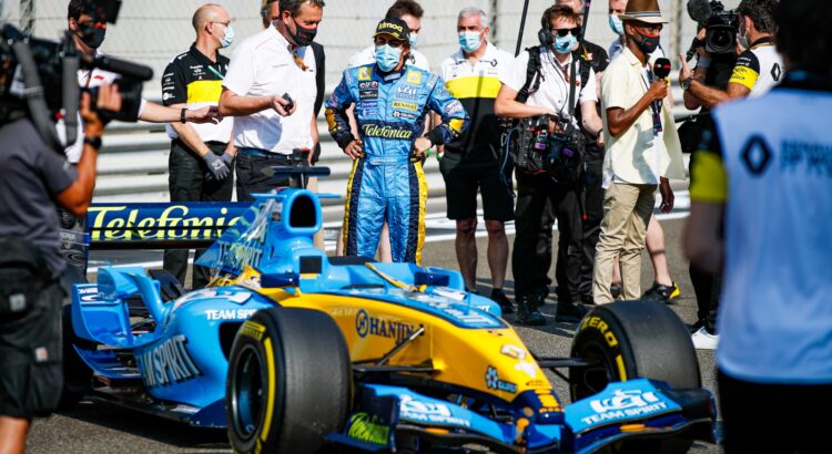 Le jour où : Fernando Alonso a fait rugir le V10 Renault à Abou Dhabi ! (+ vidéo)