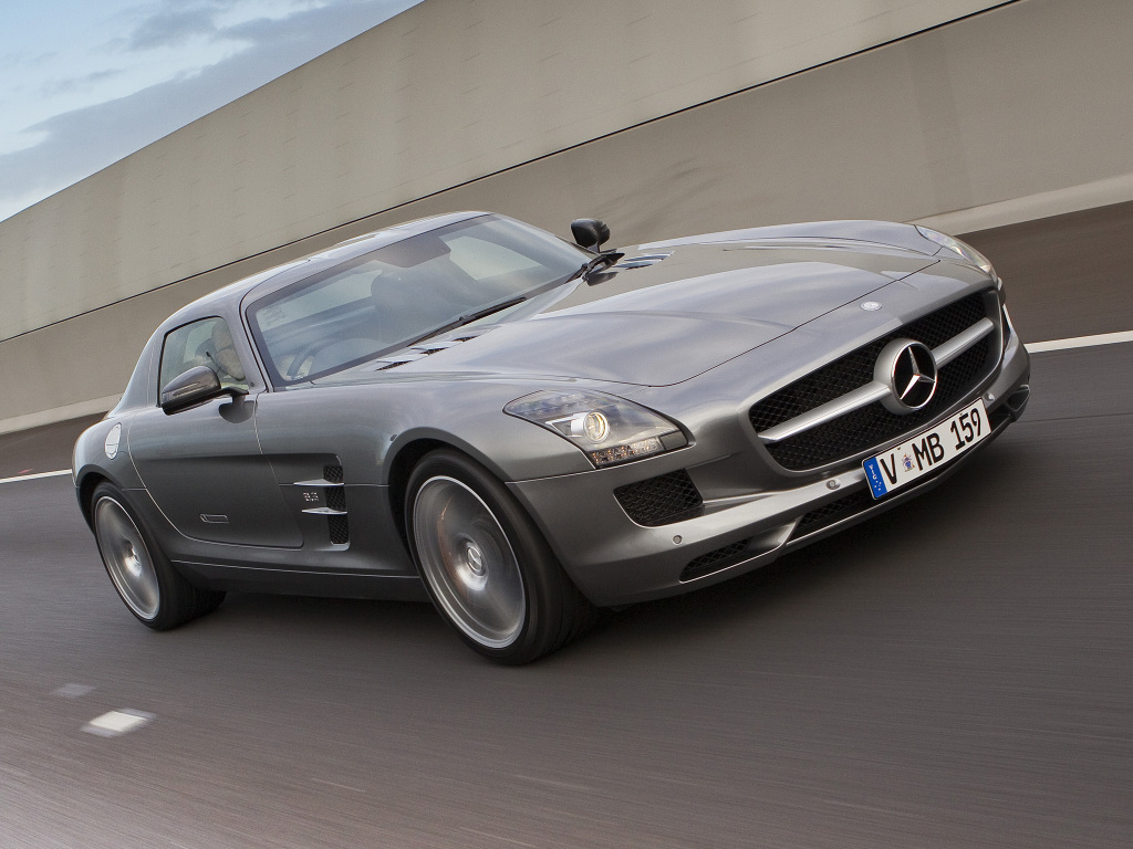 Mercedes SLS
