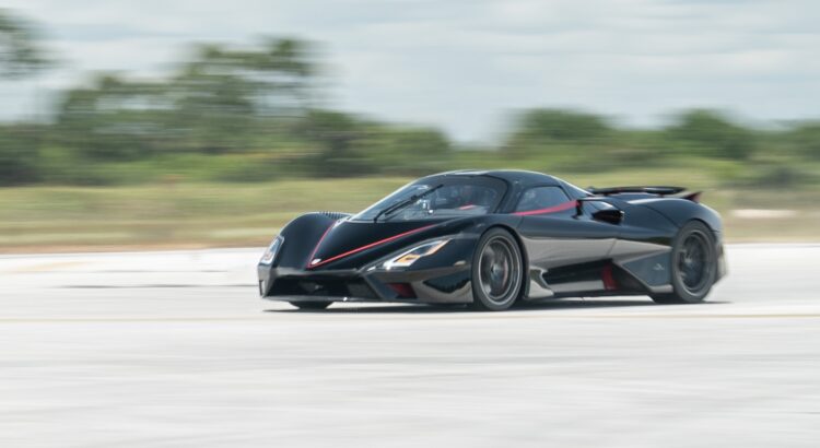 SSC Tuatara : l'hypercar de 1 750 ch atteint... 475 km/h ! (+ vidéo)