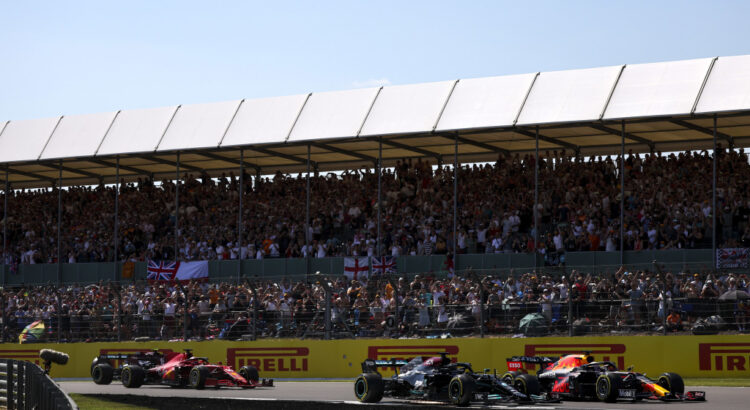 Le jour où : le duel Hamilton-Verstappen bascula dans le mur de Silverstone !