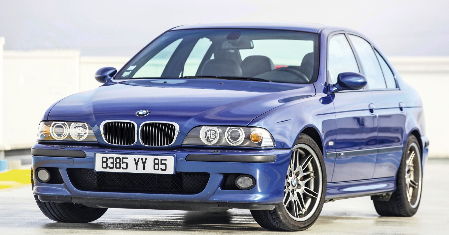 BMW M5 (E39)