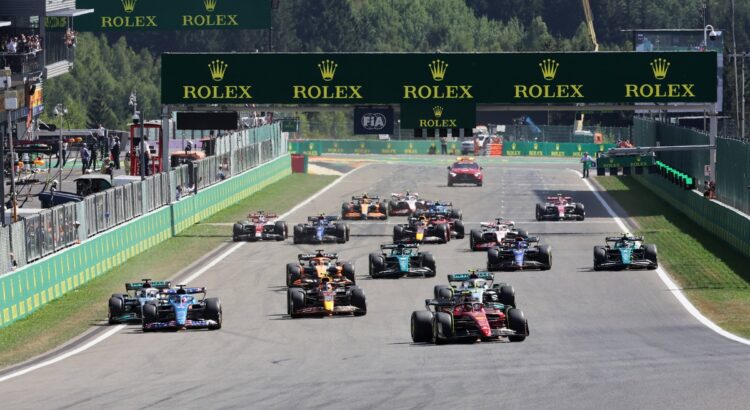F1 – Après la piste, la bataille des mots entre Alonso et Hamilton !