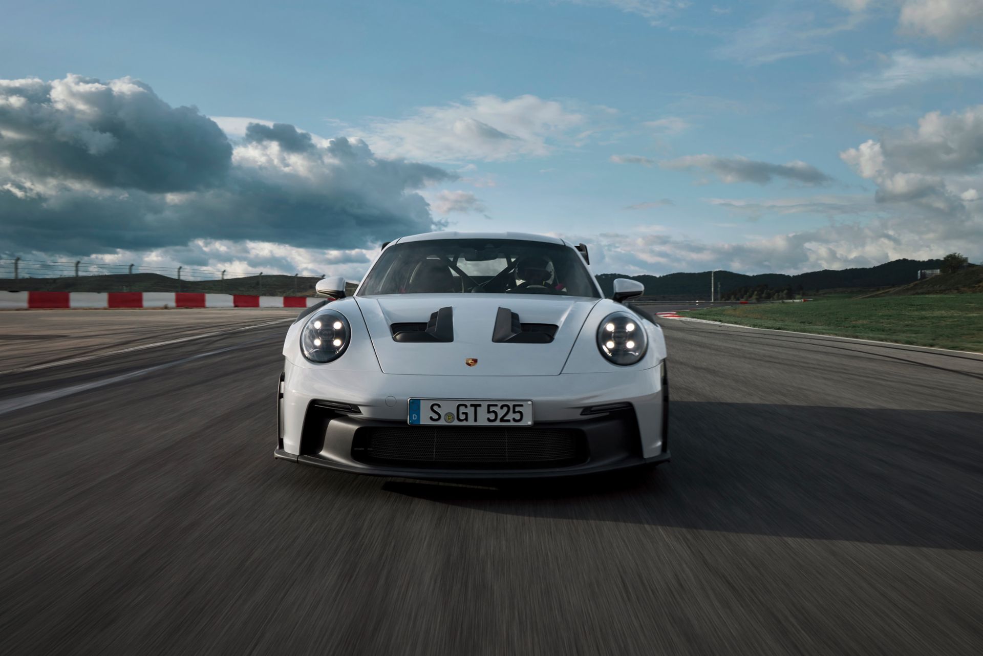 Nouvelle Porsche 911 GT3 RS (2022) : pistarde homologuée