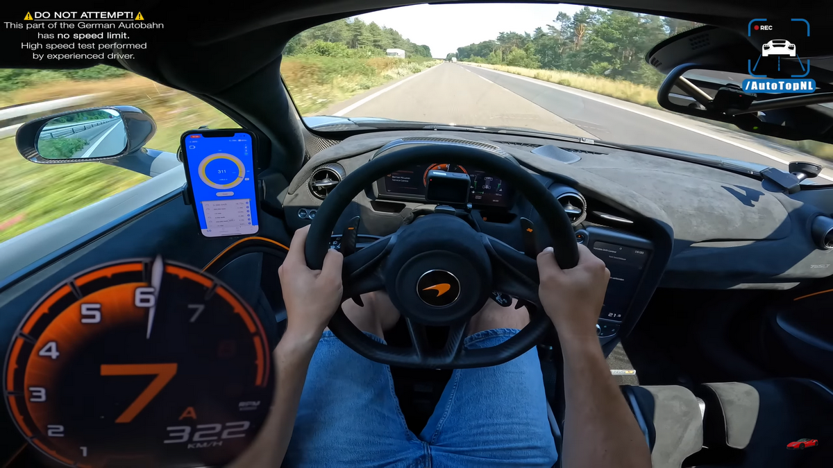 McLaren 765LT : la supercar poussée à fond sur l’autoroute ! (+ vidéo !)