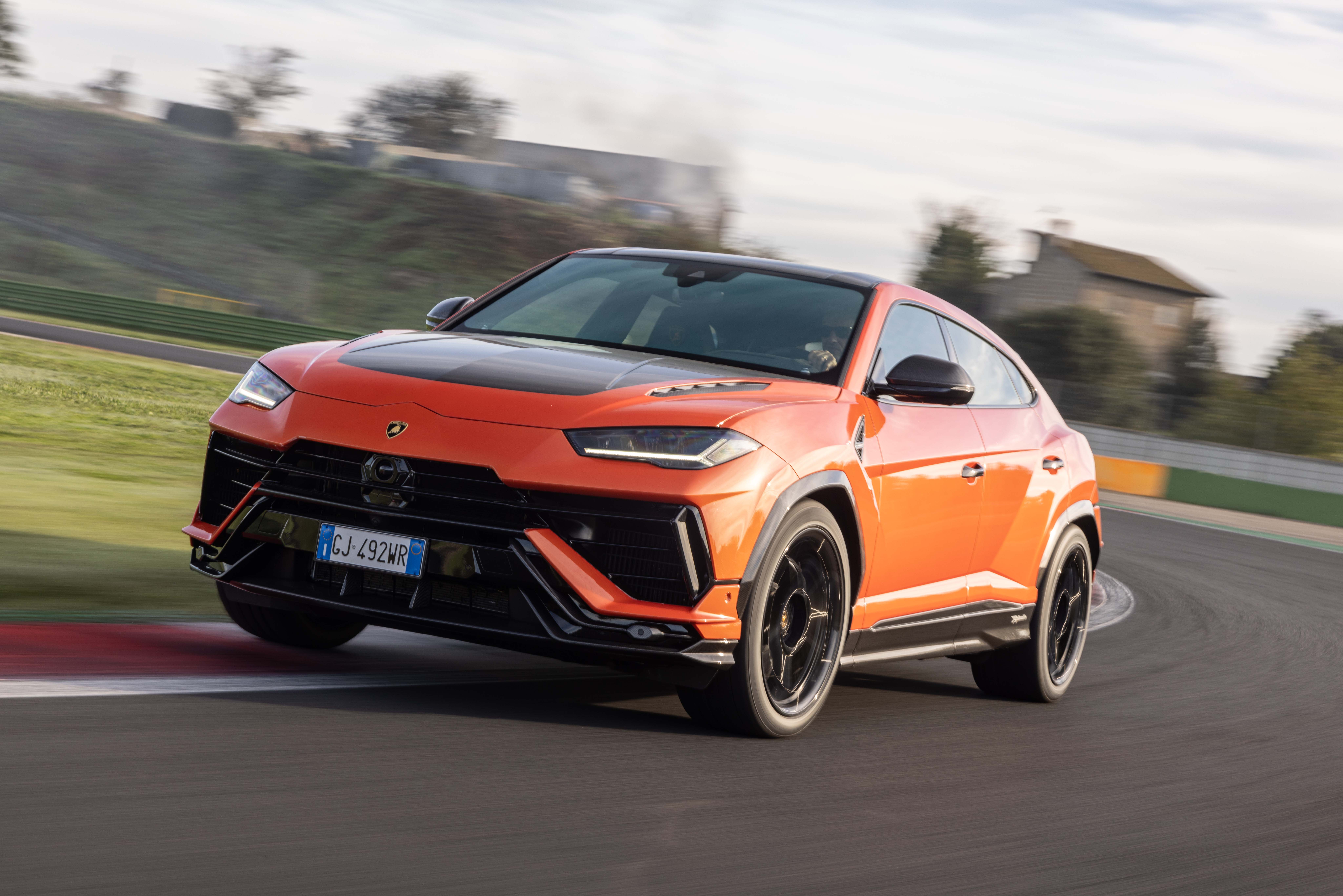 Lamborghini Urus Performante (2023) : 1ère sortie pour le super SUV