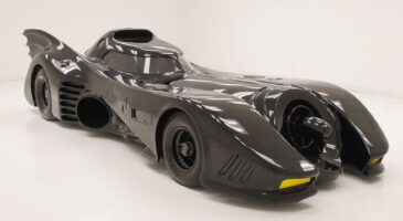 Batmobile (1989) ench&egrave;res 2022