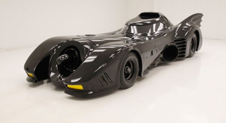 Une Batmobile de 1989 flambant neuve pour Noël, ça vous dit ?