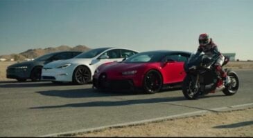Lucid Air Tesla Model S Plaid Bugatti Chiron drag race vid&eacute;o 2022
