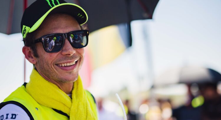 Valentino Rossi devient pilote officiel BMW Motorsport en 2023