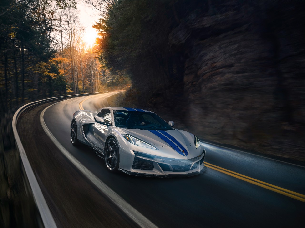 Chevrolet Corvette E-Ray (2024)