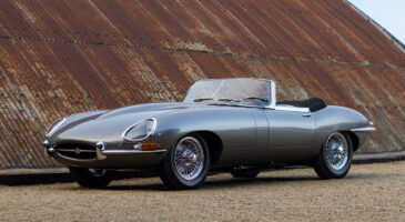 Jaguar bleue E type S1 Roadster de 1961