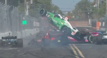 IndyCar vols plan&eacute;s effrayants St-Petersburg vid&eacute;o
