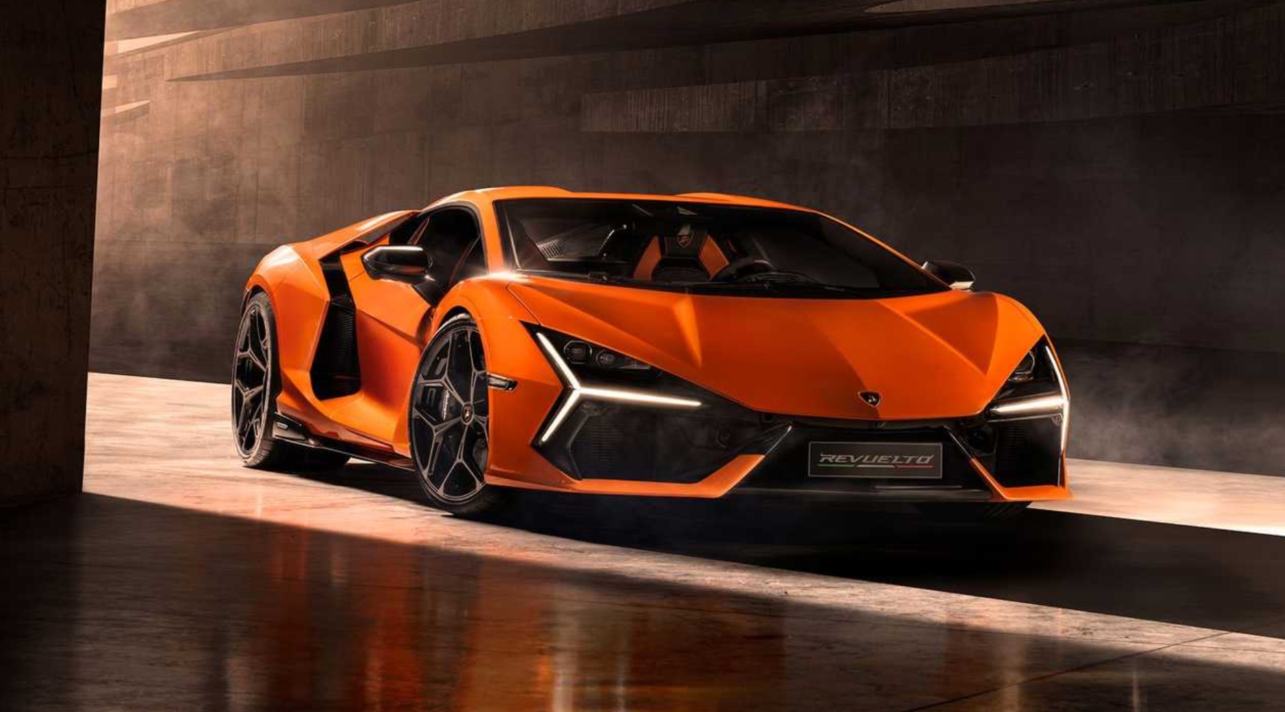 Lamborghini Revuelto (2023)