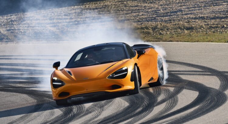 Nouvelle McLaren 750S (2023)