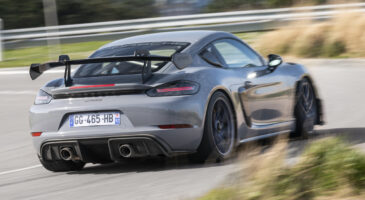 Porsche 718 Cayman GT4 RS