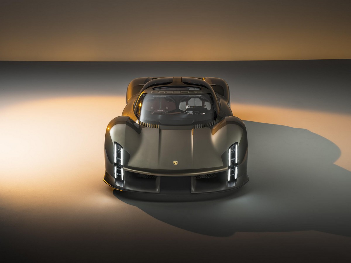 Salon Rennsport 2023 Porsche Mission X