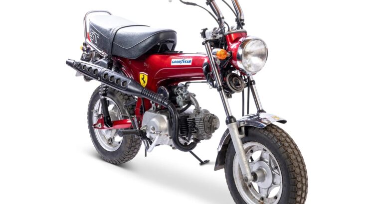 Une inédite moto... Ferrari à vendre aux enchères !