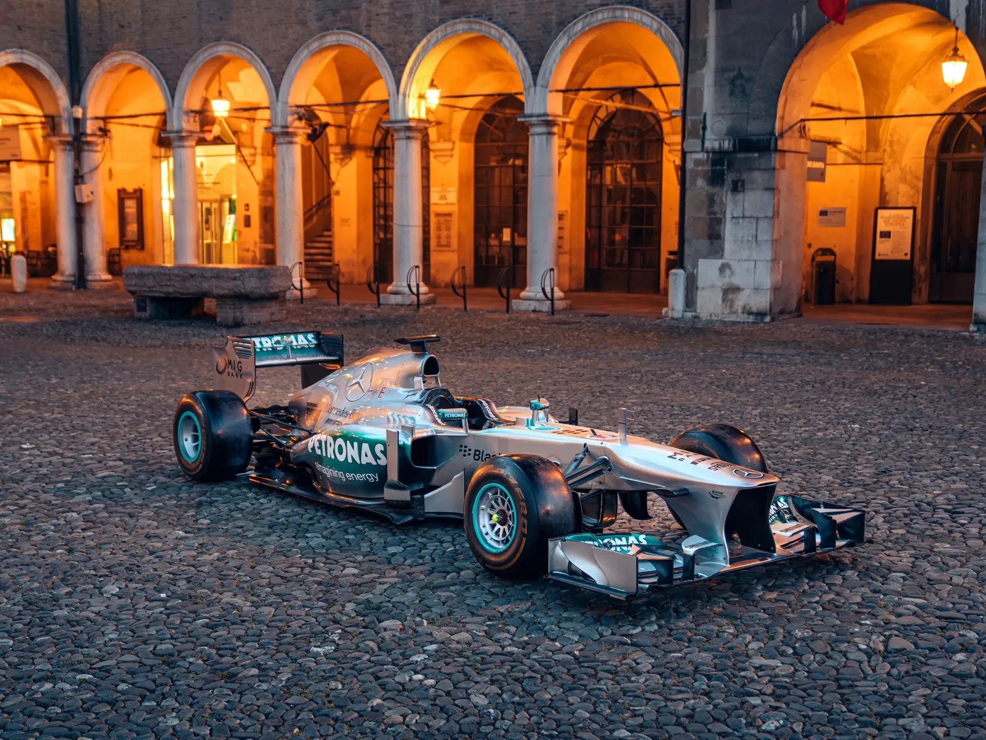 Mercedes W04 F1 Lewis Hamilton 2013