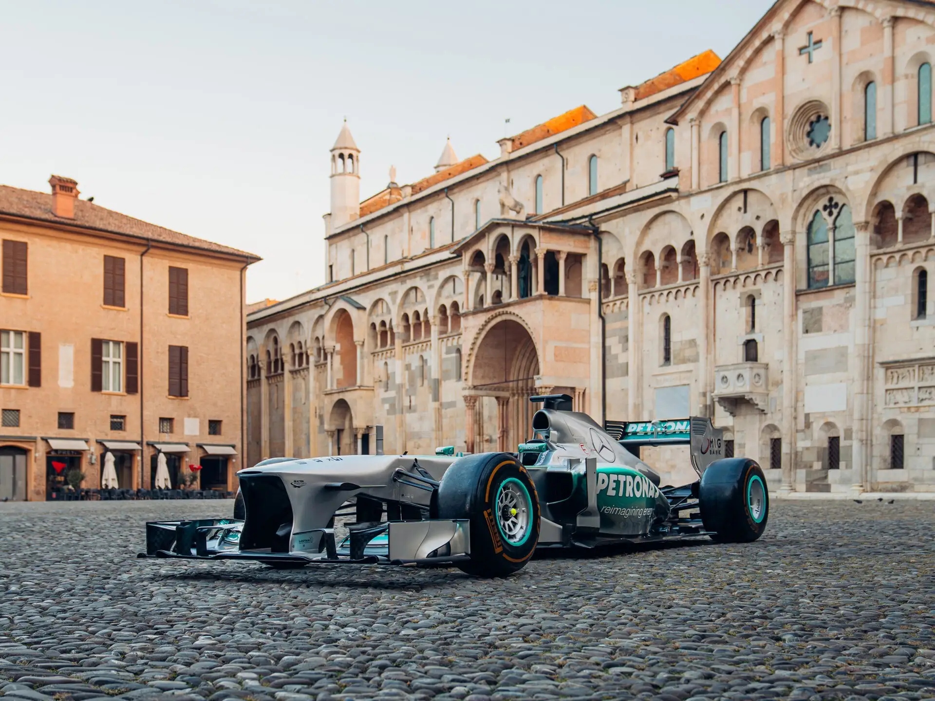 Mercedes W04 F1 Lewis Hamilton 2013