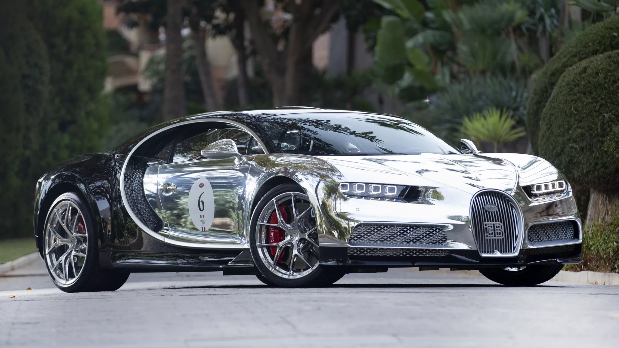 Bugatti Chiron "La Mer Argentée"